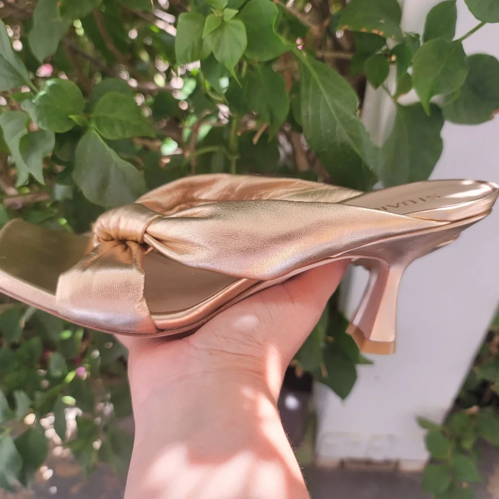 Stuart Weitzman knot metallic sandals - Picture 3 of 10